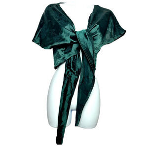 SHEIN silky green floral half waisted cape/kimono